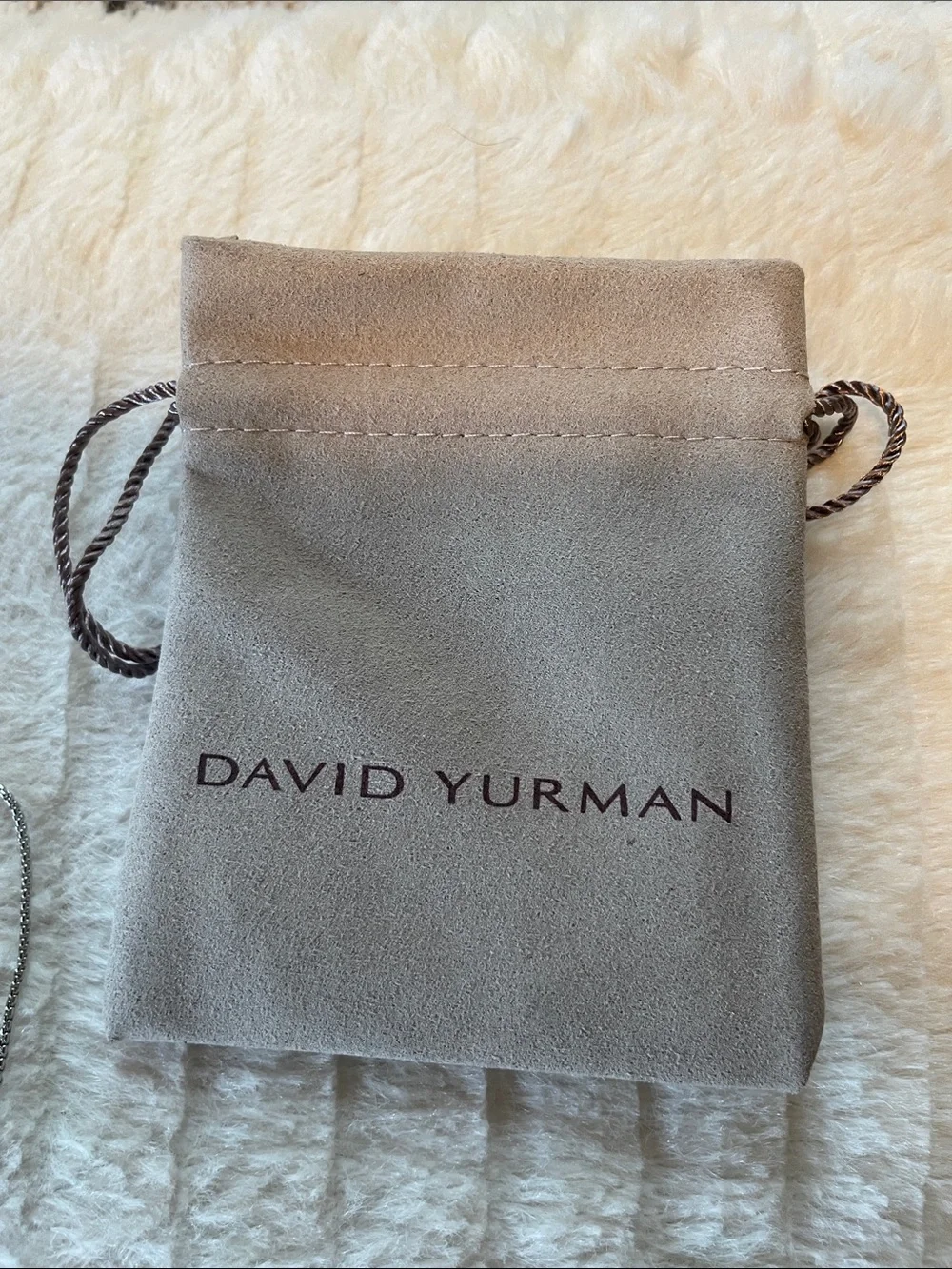 David Yurman Two Interlocking Heart Necklace in Silver and Gold - Picture 6 of 9